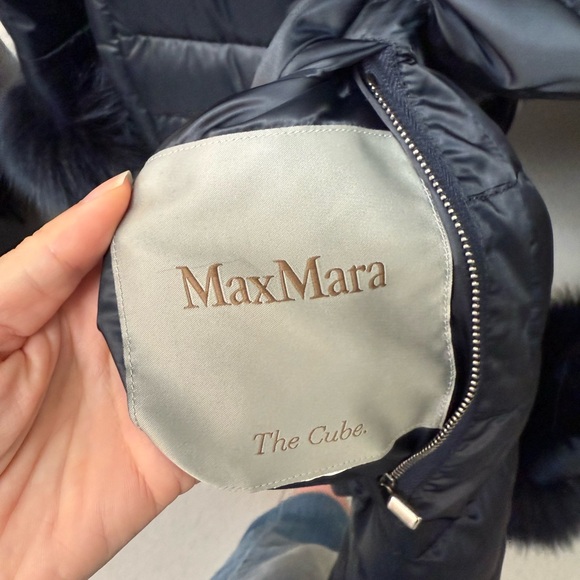 Maxmara down coat - Picture 2 of 4